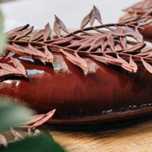 L’Olivier Entremets chocolat-olive par Nina Métayer