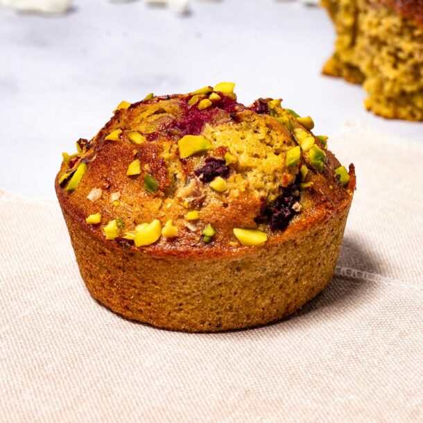 Financier pistache framboise par Nina Métayer