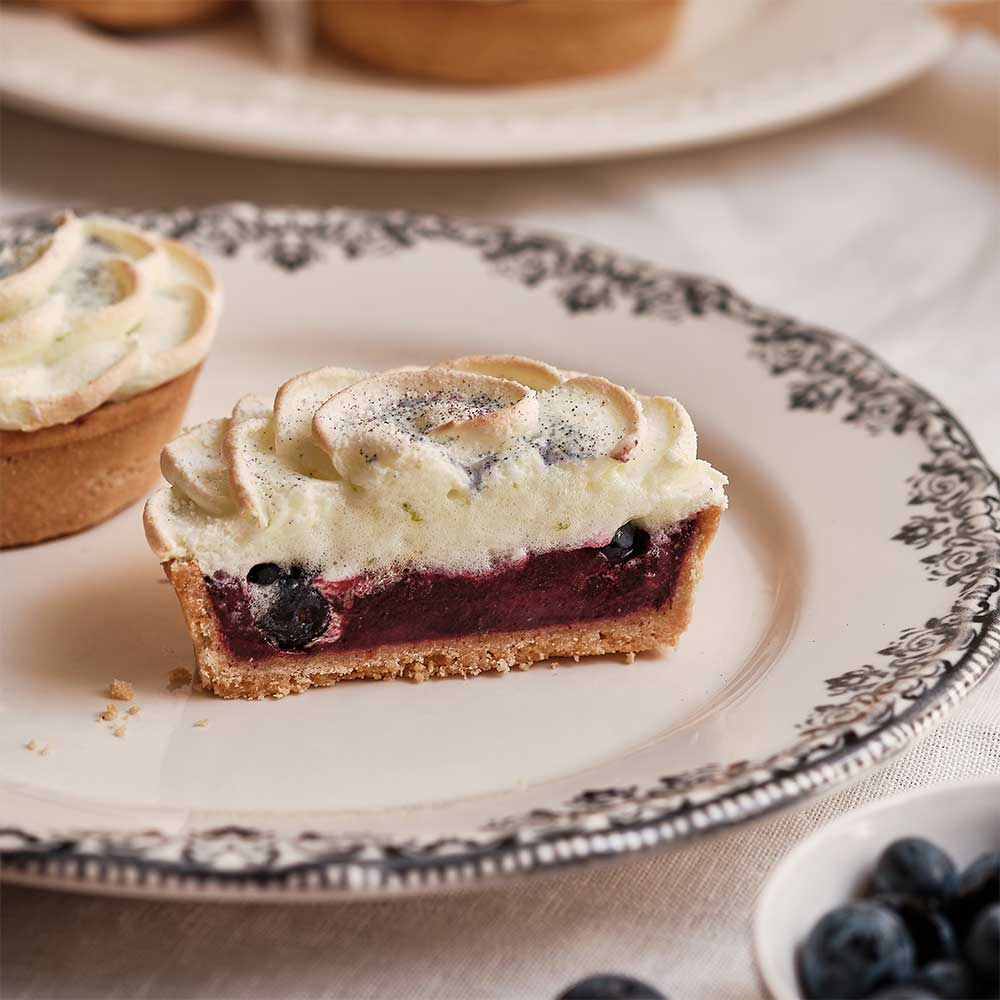 Tarte aux myrtilles meringuée par Nina Métayer