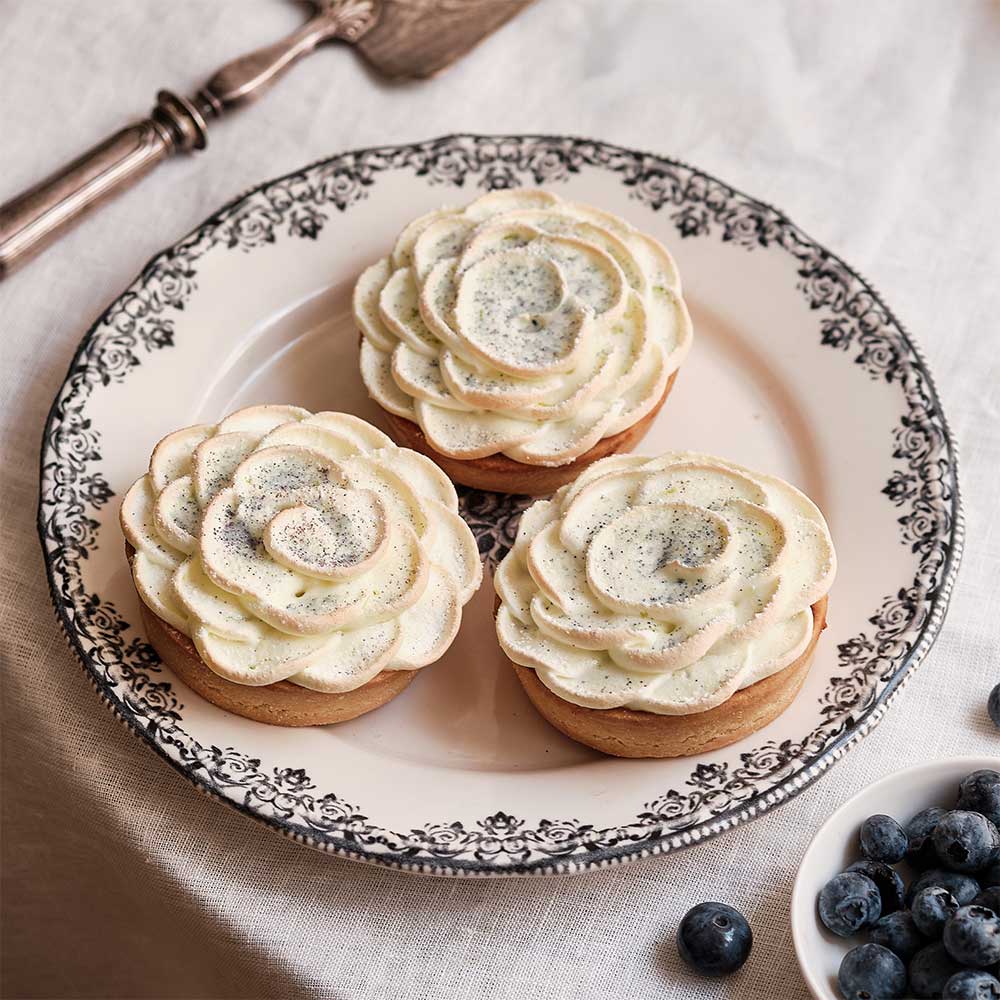 Tarte aux myrtilles meringuée par Nina Métayer
