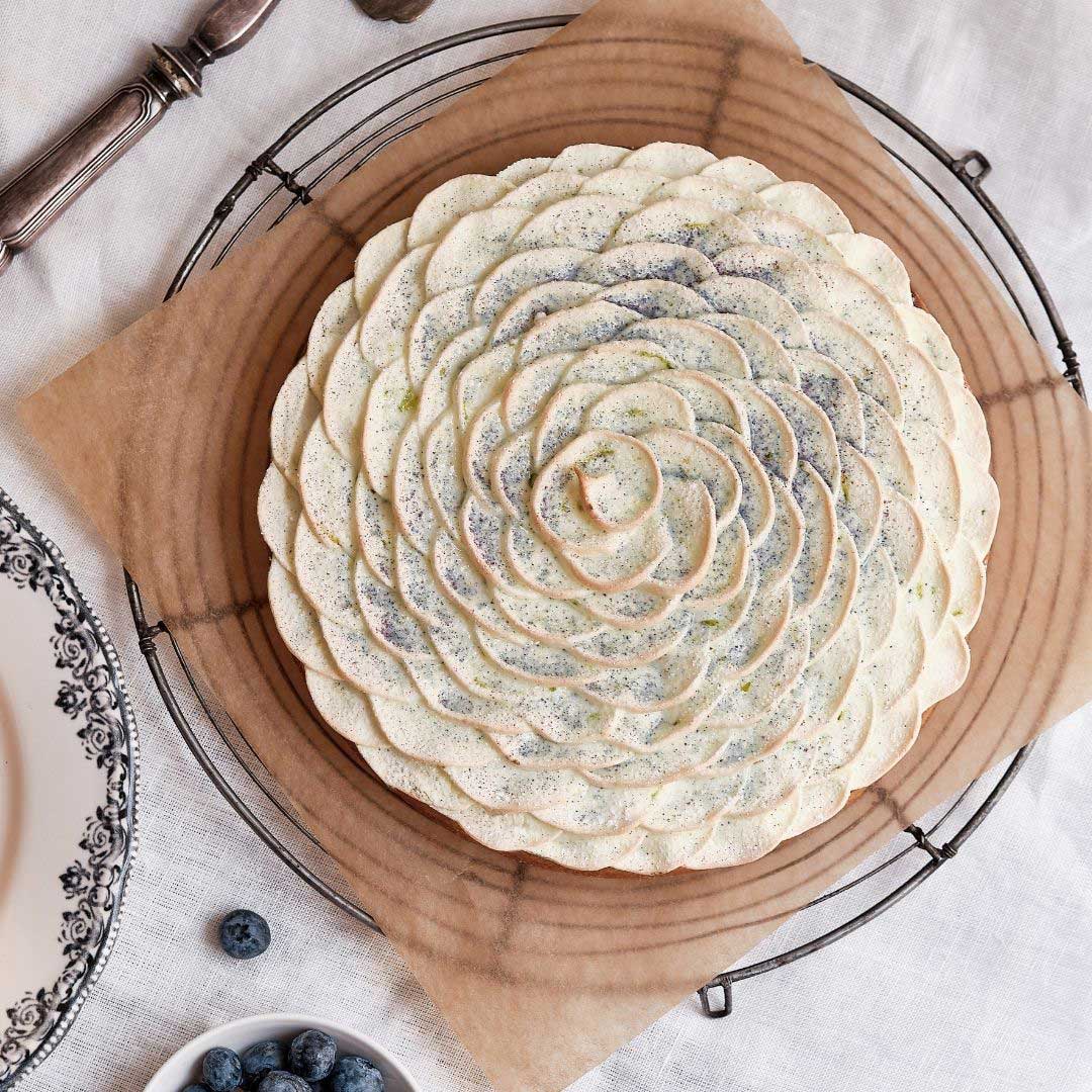 Tarte aux myrtilles meringuée par Nina Métayer